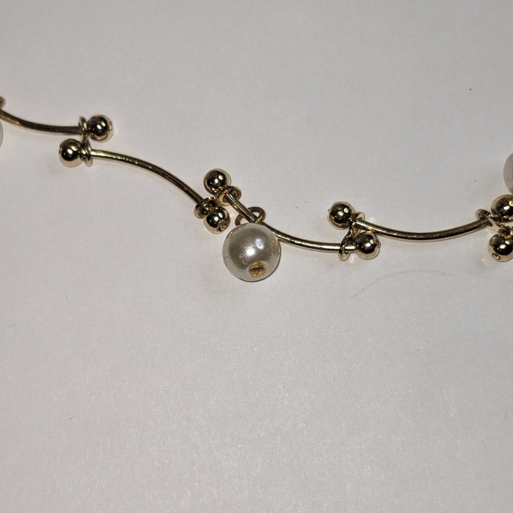 Elegant Gold Tone Pearl Accent Necklace 16 Inches - Picture 6 of 9